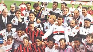 Há 30 anos, São Paulo vencia o Milan na final do Mundial de Clubes; veja as fotos do título