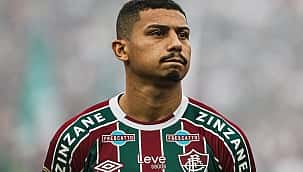 Na mira de grandes clubes europeus, André diz que prefere jogar no Barcelona do que no Real 