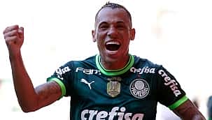 Palmeiras vence mistão do Fluminense e fica muito próximo de conquistar o Brasileirão na quarta