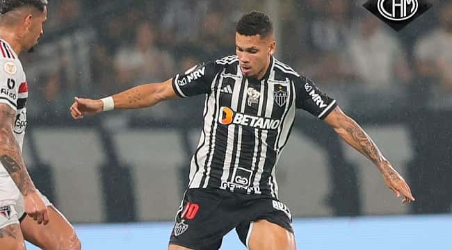 Paulinho marca no fim, Atlético-MG bate o São Paulo em casa e segue firme na disputa pelo título