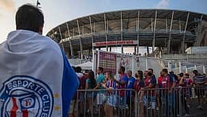 Polícia Militar instala lonas para prevenir invasão na Arena Fonte Nova
