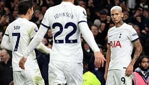Richarlison tira a zica, marca dois gols e Tottenham goleia Newcastle