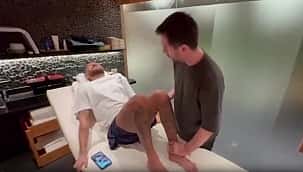 VÍDEO: Neymar chora e grita de dor durante tratamento da lesão no joelho