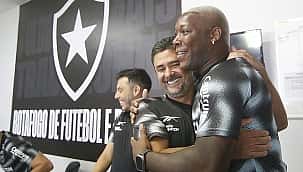 Botafogo se reapresenta para a temporada 2024; Veja as fotos