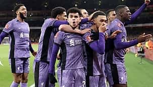 Liverpool vence clássico, avança de fase e elimina o Arsenal da Copa da Inglaterra