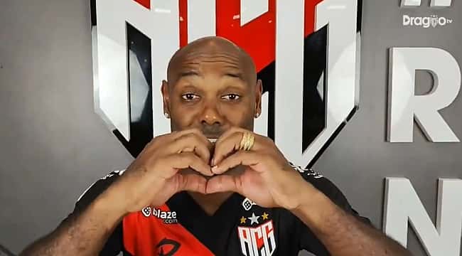 De volta à Série A do Brasileirão em 2024: Vagner Love é o novo reforço do Atlético-GO 
