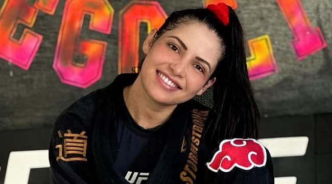 Escalada para o UFC 297, Polyana Viana é fenômeno no Instagram
