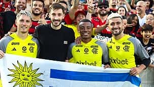 Flamengo anuncia Matías Viña 