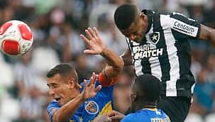 Júnior Santos e Jeffinho garantem vitória do Botafogo contra o Sampaio Corrêa