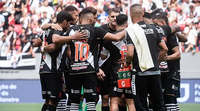 Payet marca golaço, mas Léo Jardim falha e Vasco fica no empate com o Bangu