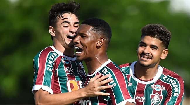 Lelê marca novamente e Fluminense derrota a Portuguesa no Cariocão