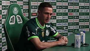 Palmeiras apresenta o argentino Aníbal Moreno