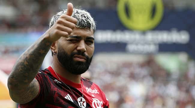 Staff de Gabigol desmente Augusto Melo e afirma não ter negociado com Corinthians