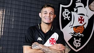 Vasco anuncia a contratação do atacante Adson 