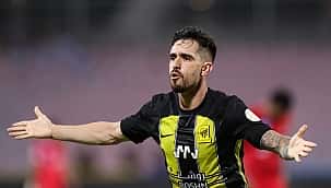 Corinthians nega salário de R$ 2 milhões por mês ao meia Igor Coronato e explica polêmica