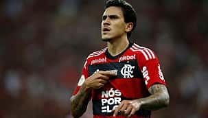 Flamengo amassa o Bangu com hat-trick de Pedro e assume a liderança do Cariocão