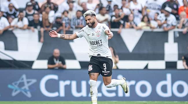 Na estreia de António Oliveira, Corinthians vence a Portuguesa e sai da zona de rebaixamento