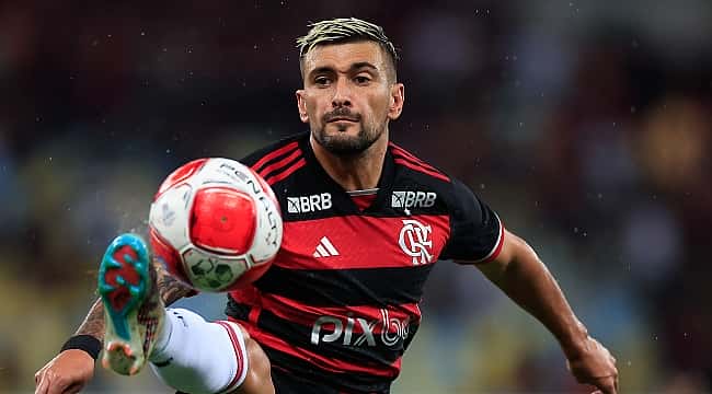 Os 10 maiores estrangeiros da história do Flamengo