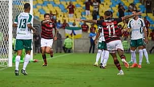 Pedro fala de rivalidade com Gabigol e avisa: "As vaias e elogios não vão me me abalar"