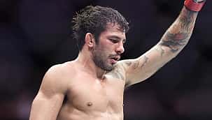 Alexandre Pantoja faz a luta principal do UFC 301, no Rio de Janeiro