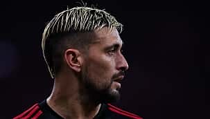 Arrascaeta monta seu 'jogador ideal'