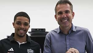 Atlético-MG anuncia o meia Robert, do Athletic