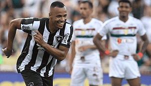 Botafogo vence o Fluminense, mas não consegue se classificar às semifinais do Carioca
