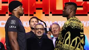 Como apostar em Anthony Joshua x Francis Ngannou