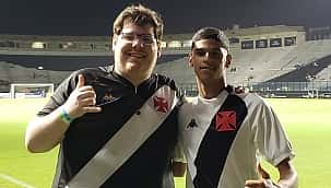 Confira 10 famosos que torcem para o Vasco