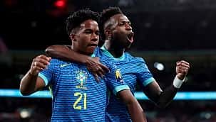 Dorival estreia na Seleção Brasileira com vitória sobre a Inglaterra; Veja as melhores imagens