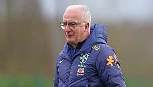 Dorival Júnior comanda pela primeira vez um treino da Seleção Brasileira; veja as imagens