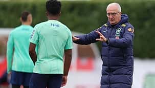 Dorival promete medidas drásticas em caso de racismo nos jogos da Seleção Brasileira