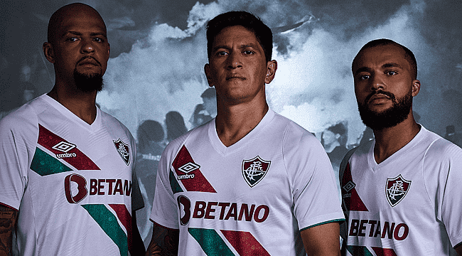 Fluminense lança camisa branca para 2024; confira