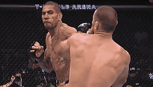 VÍDEO: os melhores nocautes de Alex Poatan no UFC