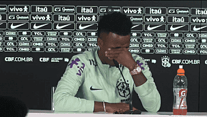 Vini Jr sobre luta contra o racismo: "Cada vez estou mais triste e tenho menos vontade de jogar"