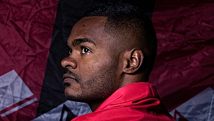 Athletico confirma retorno de Nikão