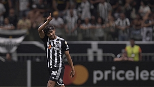 Autor de dois gols, Scarpa comemora: "Temos que aproveitar nossas melhores características"