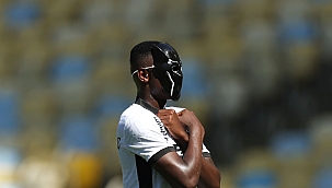 'Pantera Negra', Luiz Henrique brilha, Botafogo vence Flamengo e lidera o Brasileirão 