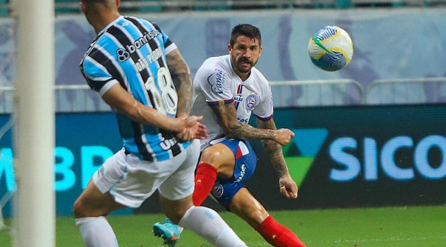 Everaldo faz golaço e Bahia vence Grêmio; assista