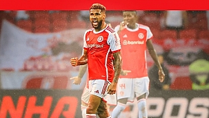 Internacional vira sobre o Bahia no Beira-Rio e estreia com vitória no Brasileirão 2024