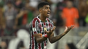 John Kennedy é afastado do Fluminense após ato de indisciplina