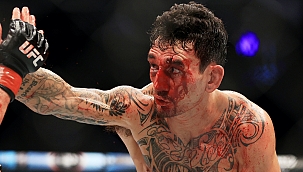 UFC 300: Holloway aplica nocaute histórico em Gaethje e conquista o cinturão BMF