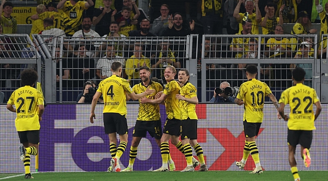Borussia Dortmund vence PSG e abre vantagem na semifinal da Champions League