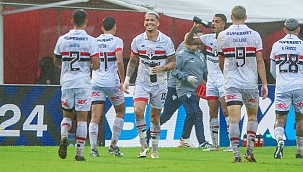 ​​​​​​​Luciano faz dois na vitória do São Paulo sobre o Vitória no Barradão