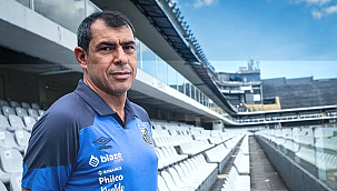 Mesmo com interesse do Vasco, Carille garante permanência no Santos: "Eu fico aqui"