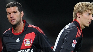 O time ideal com os melhores jogadores da história do Bayer Leverkusen