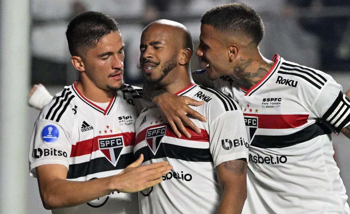 São Paulo x LDU: Onde assistir ao vivo grátis e escalações - Copa  Sul-Americana - Br - Futboo.com