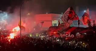 AeroFla: Flamengo embarca para o Mundial com festa da torcida